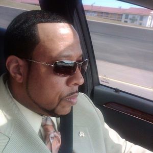 Meet your Posher, Derek